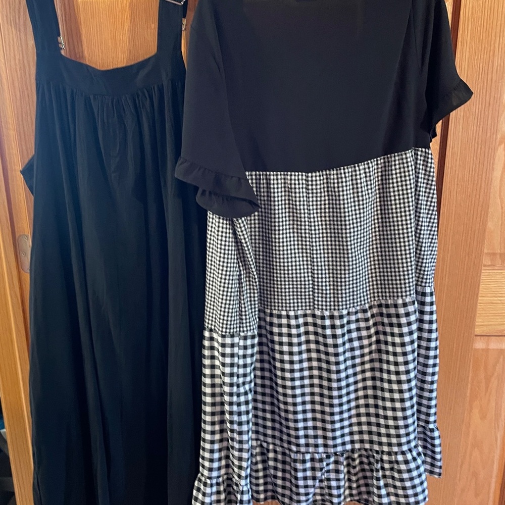 BloomChic Elegant Black Dress - Picture 2 of 4